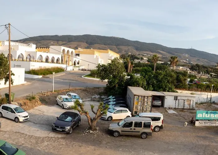 On The Breeze 1 Апартаменты *